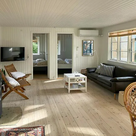 Summer House With Sauna Near Udsholt * Græsted