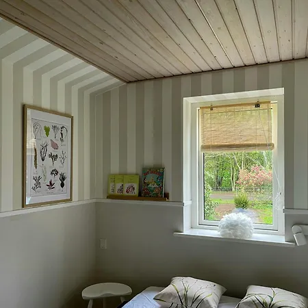 Summer House With Sauna Near Udsholt בית נופש Græsted