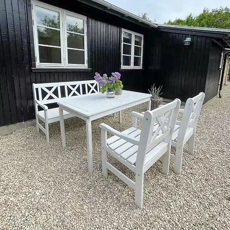 Summer House With Sauna Near Udsholt Græsted