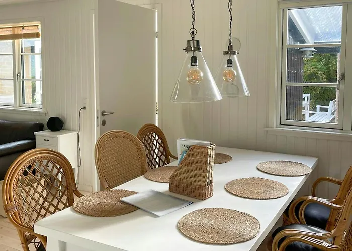 Summer House With Sauna Near Udsholt Beach Semesterbostad *